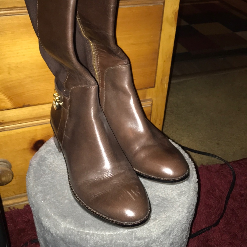 Michael KORS BOOTS SIZE 8